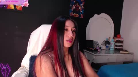 Snapshot of yes2802 chatting on 12, 2, 2025 Yesi online show from 12, 2, 2025