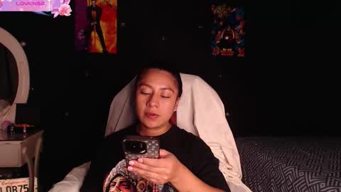 Snapshot of yes2802 chatting on 4, 11, 2025 Yesi online show from 4, 11, 2025