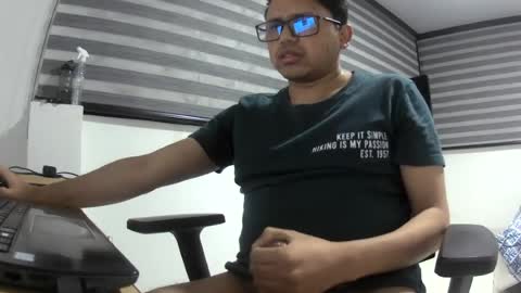 Snapshot of yesidxxx123_ chatting on 15, 7, 2026 yesidxxx123_ online show from 15, 7, 2026
