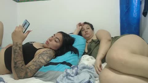 Snapshot of yessica_08 chatting on 6, 3, 2025 yessica and andres online show from 6, 3, 2025
