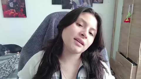 Snapshot of yessica_gomez01 chatting on 23, 4, 2026 yessica_gomez01 online show from 23, 4, 2026