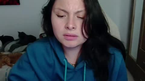 Snapshot of yessica_gomez01 chatting on 19, 5, 2026 yessica_gomez01 online show from 19, 5, 2026