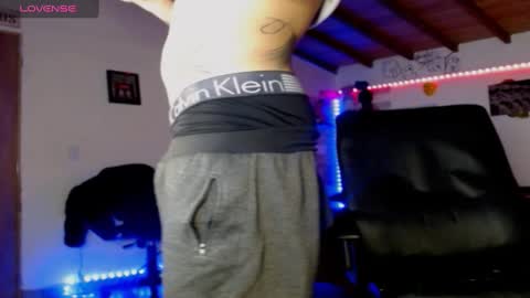 Snapshot of yio__cohen chatting on 18, 12, 2024 yio cohen online show from 18, 12, 2024