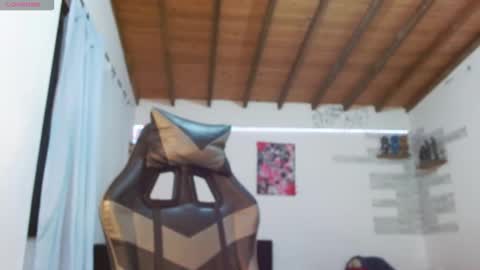 Snapshot of yio__cohen chatting on 25, 11, 2025 yio cohen online show from 25, 11, 2025