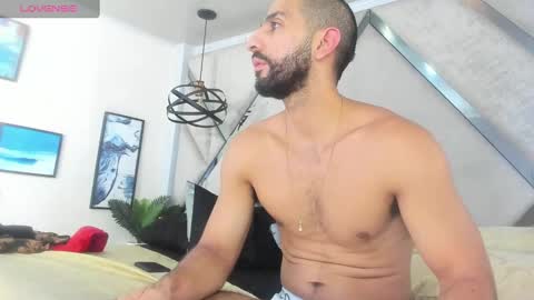 Snapshot of yiyo10_ chatting on 1, 1, 2025 Yiyo online show from 1, 1, 2025