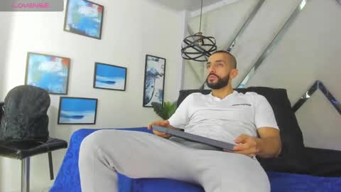 Snapshot of yiyo10_ chatting on 8, 1, 2025 Yiyo online show from 8, 1, 2025