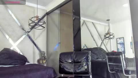 Snapshot of yiyo10_ chatting on 12, 2, 2025 Yiyo online show from 12, 2, 2025