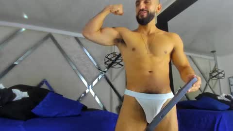 Snapshot of yiyo10_ chatting on 15, 2, 2025 Yiyo online show from 15, 2, 2025