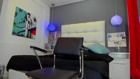 Snapshot of yiyo10_ chatting on 23, 2, 2025 Yiyo online show from 23, 2, 2025