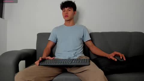 yizus_bonz online show from 18, 1, 2026