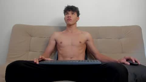 Snapshot of yizus_bonz chatting on 13, 6, 2026 yizus_bonz online show from 13, 6, 2026
