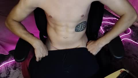 Snapshot of ylk_ chatting on 19, 9, 2025 Darius online show from 19, 9, 2025