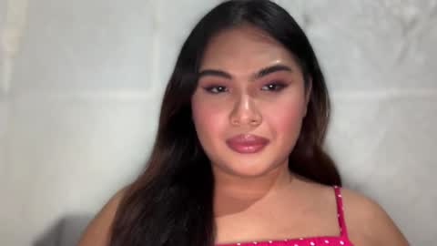 Snapshot of yllanahard chatting on 18, 12, 2025 yllana love online show from 18, 12, 2025