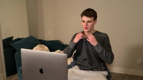 yngdesire1 online show from 23, 12, 2025