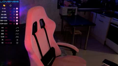     online show from 6, 1, 2025