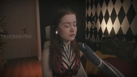 Snapshot of ynnenbrynn chatting on 15, 2, 2025 ynnenbrynn online show from 15, 2, 2025