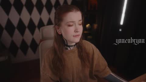 Snapshot of ynnenbrynn chatting on 7, 11, 2025 ynnenbrynn online show from 7, 11, 2025