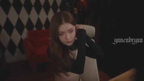 Snapshot of ynnenbrynn chatting on 5, 12, 2025 ynnenbrynn online show from 5, 12, 2025