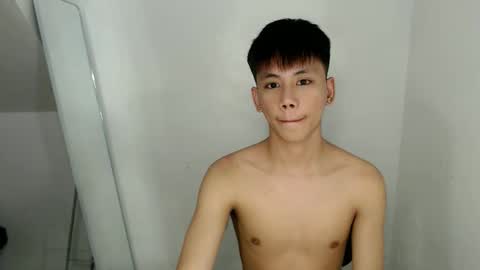 Snapshot of ynotyu chatting on 7, 5, 2026 ynotyu online show from 7, 5, 2026