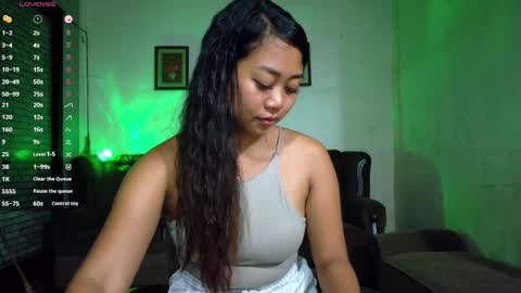 Snapshot of yoga_yogi chatting on 8, 10, 2025 yoga_yogi online show from 8, 10, 2025