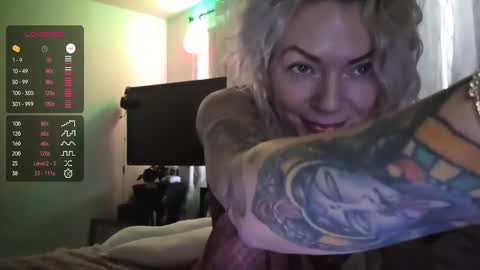 Yogiblondebangme online show from 11, 11, 2025