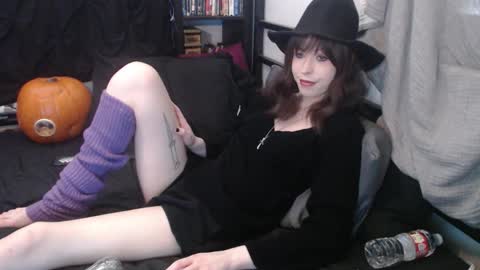 Snapshot of yokaigirl chatting on 28, 10, 2025 Yokai Girl online show from 28, 10, 2025