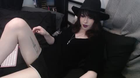 Snapshot of yokaigirl chatting on 19, 11, 2025 Yokai Girl online show from 19, 11, 2025