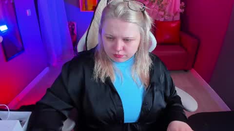 Snapshot of yoki_shizuko chatting on 27, 6, 2026 Yoki online show from 27, 6, 2026