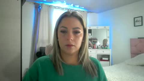 Snapshot of yokiko_daring chatting on 16, 12, 2025 yokiko online show from 16, 12, 2025