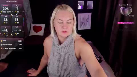 Snapshot of yolanda_kiss chatting on 7, 10, 2025 Yolanda online show from 7, 10, 2025