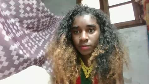 Snapshot of yolandrina05 chatting on 14, 9, 2025 yolandrina05 online show from 14, 9, 2025