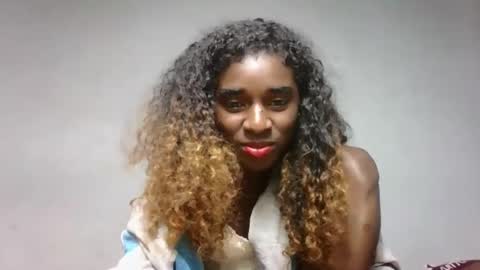 Snapshot of yolandrina05 chatting on 19, 9, 2025 yolandrina05 online show from 19, 9, 2025