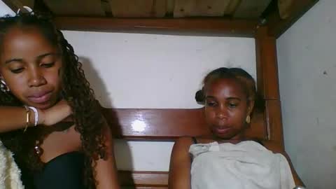 yolandrina05 online show from 5, 2, 2026