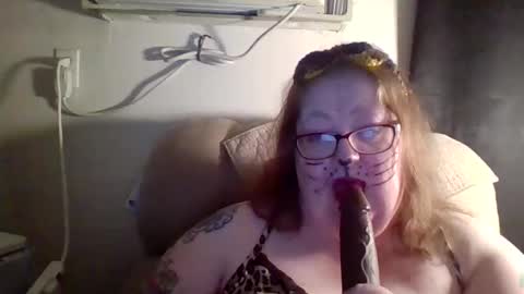 yomoopy online show from 31, 10, 2025