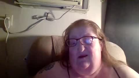 yomoopy online show from 31, 5, 2026