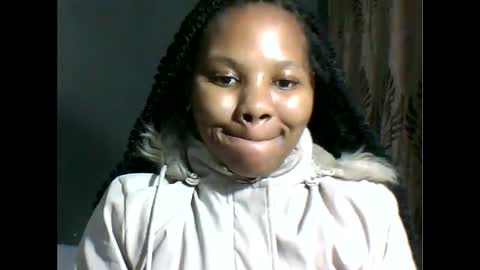 Snapshot of yoncexx25 chatting on 16, 2, 2025 amazingkellyxx online show from 16, 2, 2025