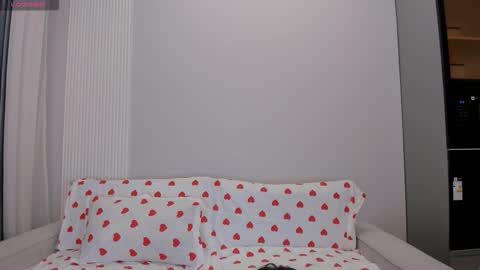 Snapshot of yoon_shin chatting on 15, 11, 2025 yoon_shin online show from 15, 11, 2025