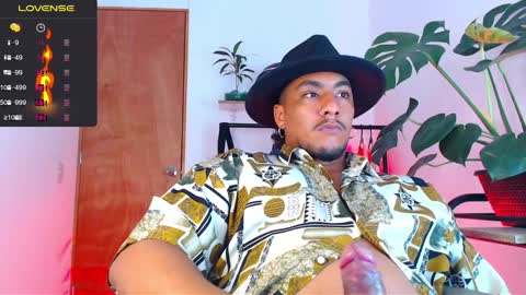 Snapshot of yosoy_enzo2020 chatting on 28, 12, 2024 Enzo online show from 28, 12, 2024