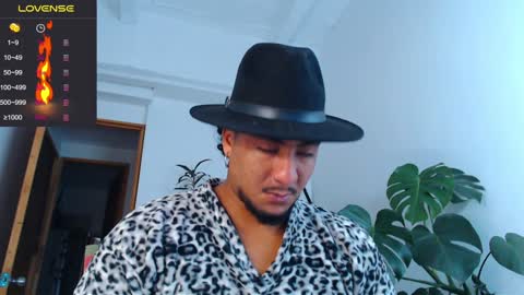 Snapshot of yosoy_enzo2020 chatting on 1, 2, 2025 Enzo online show from 1, 2, 2025