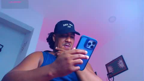 Snapshot of yosoy_enzo2020 chatting on 28, 4, 2026 Enzo online show from 28, 4, 2026