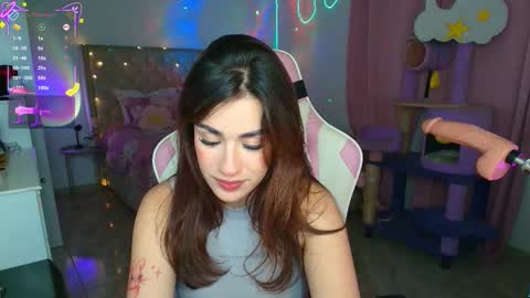 Snapshot of you_angel__ chatting on 13, 11, 2025 Ana online show from 13, 11, 2025