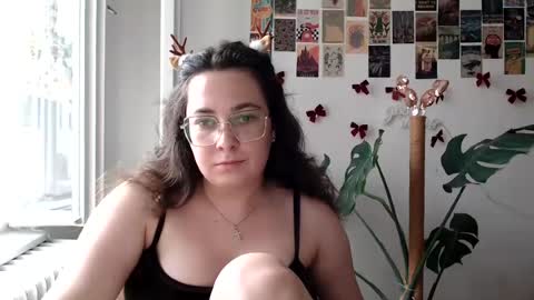 Snapshot of you_aurora chatting on 6, 7, 2026 Aurora online show from 6, 7, 2026