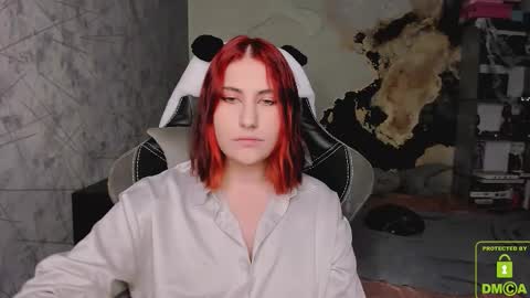 Snapshot of you_lika chatting on 24, 10, 2025 Lika online show from 24, 10, 2025