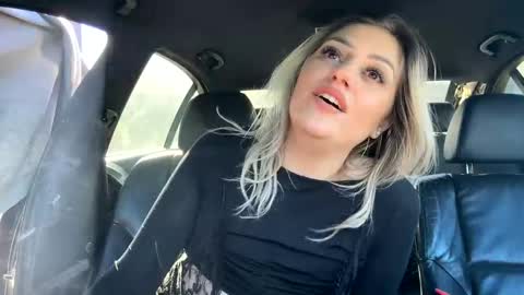 Snapshot of you_love_melisa chatting on 25, 1, 2025 private on 18 per minute start private 500 tokensOnlyfans online show from 25, 1, 2025