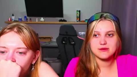 Anna and Luna online show from 24, 7, 2026