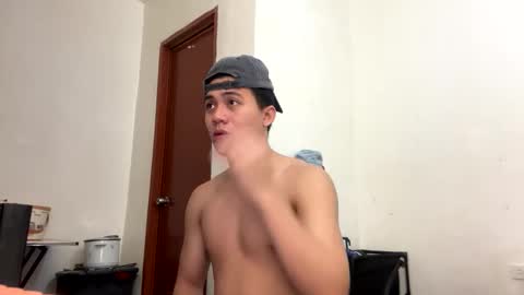 Cyrus online show from 22, 4, 2026