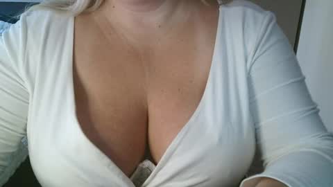 Maria Love online show from 25, 2, 2026