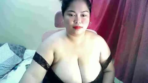 Snapshot of your_big_boobs chatting on 22, 9, 2025 your_big_boobs online show from 22, 9, 2025