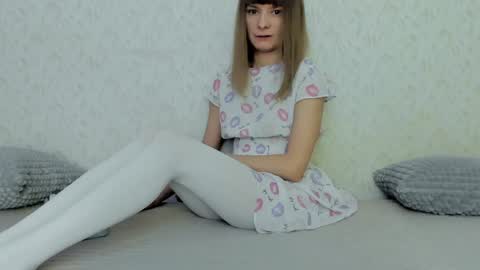 Snapshot of your_caramelka chatting on 3, 12, 2024 Lily online show from 3, 12, 2024