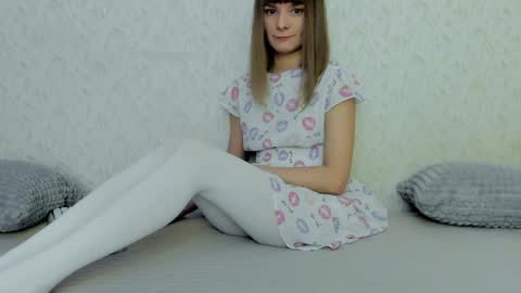 Snapshot of your_caramelka chatting on 4, 12, 2024 Lily online show from 4, 12, 2024